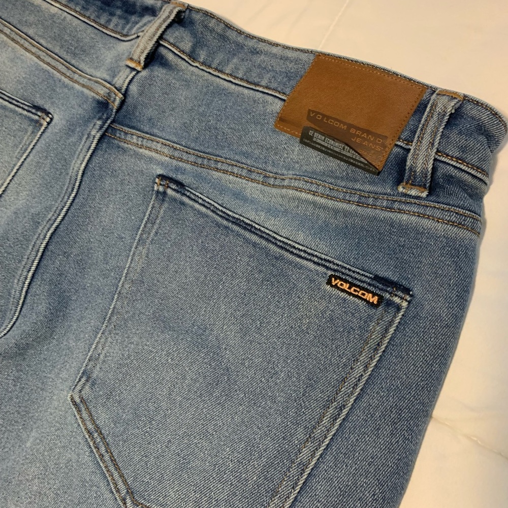 Worn maybe 5 times ever. Volcom jeans slim straight. Size 36